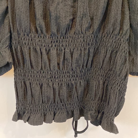 Anthro Pilcro Puff Sleeved Crop Top in Black size L NWT - Picture 9 of 16